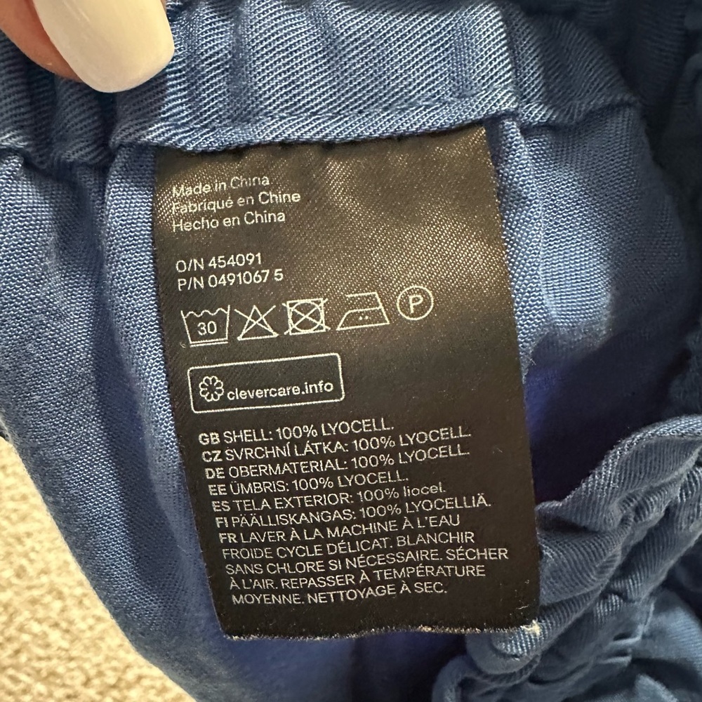 H&M Blue High Waisted Shorts - Picture 4 of 4